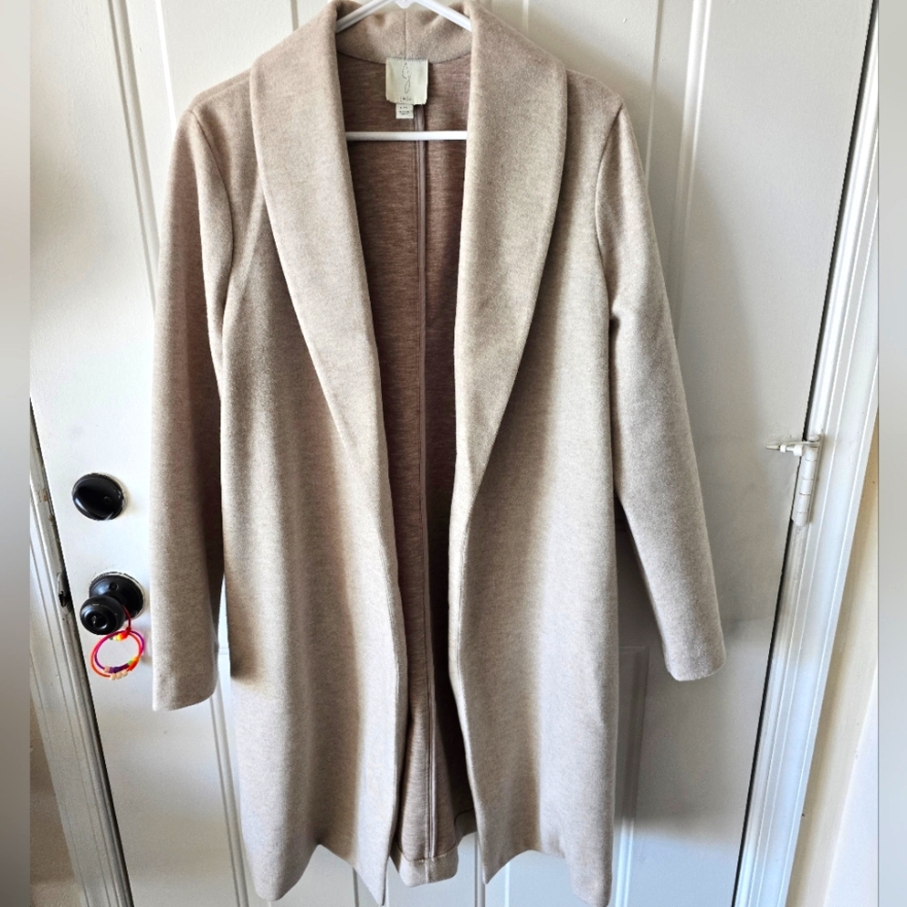 Elegant Beige Women's Jacket